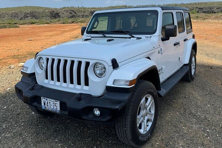 Beach and City Curacao Comfort VIP Jeep Wrangler Tour
