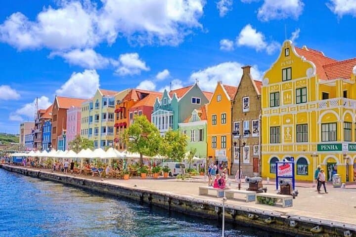 Colors & Flavors: City, Culture & Authentic Blue Curacao Tasting