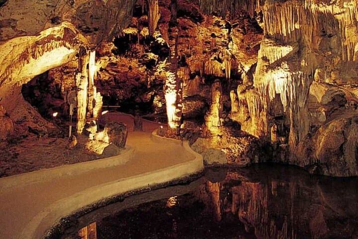 Curacao Caves, Coralmarine Isle with Succulent Local Cuisine