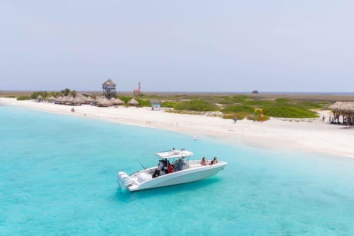 Exclusive 38ft Yacht Charter Experience in Klein Curacao