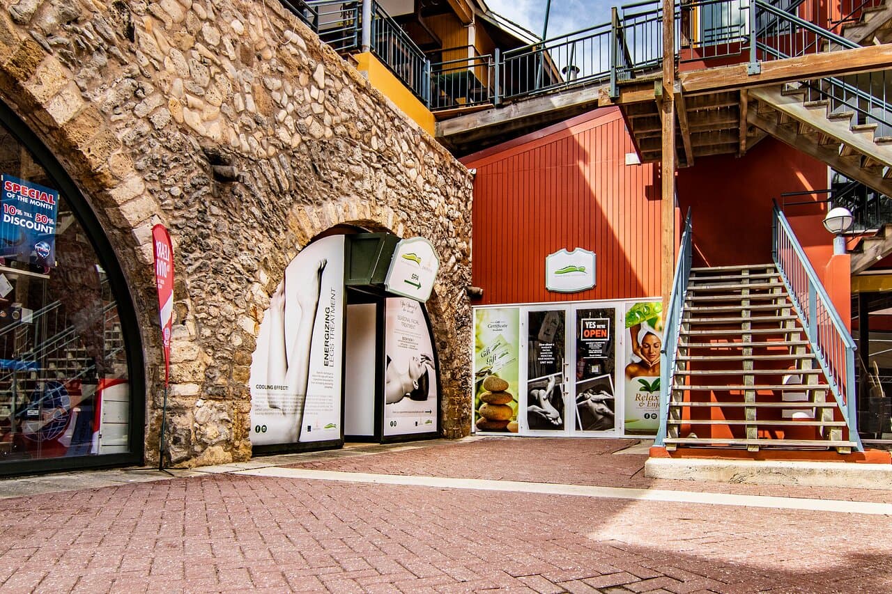 Natural Blends Esthetics Spa Rif Fort