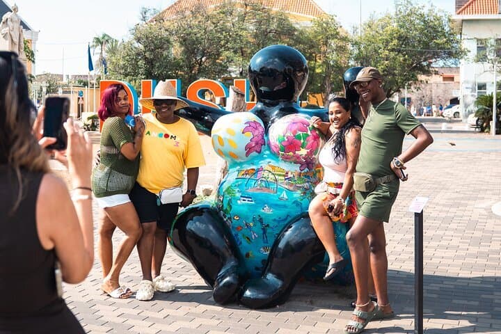 Taste of Curacao: City Tour, Chobolobo & Mambo Beach