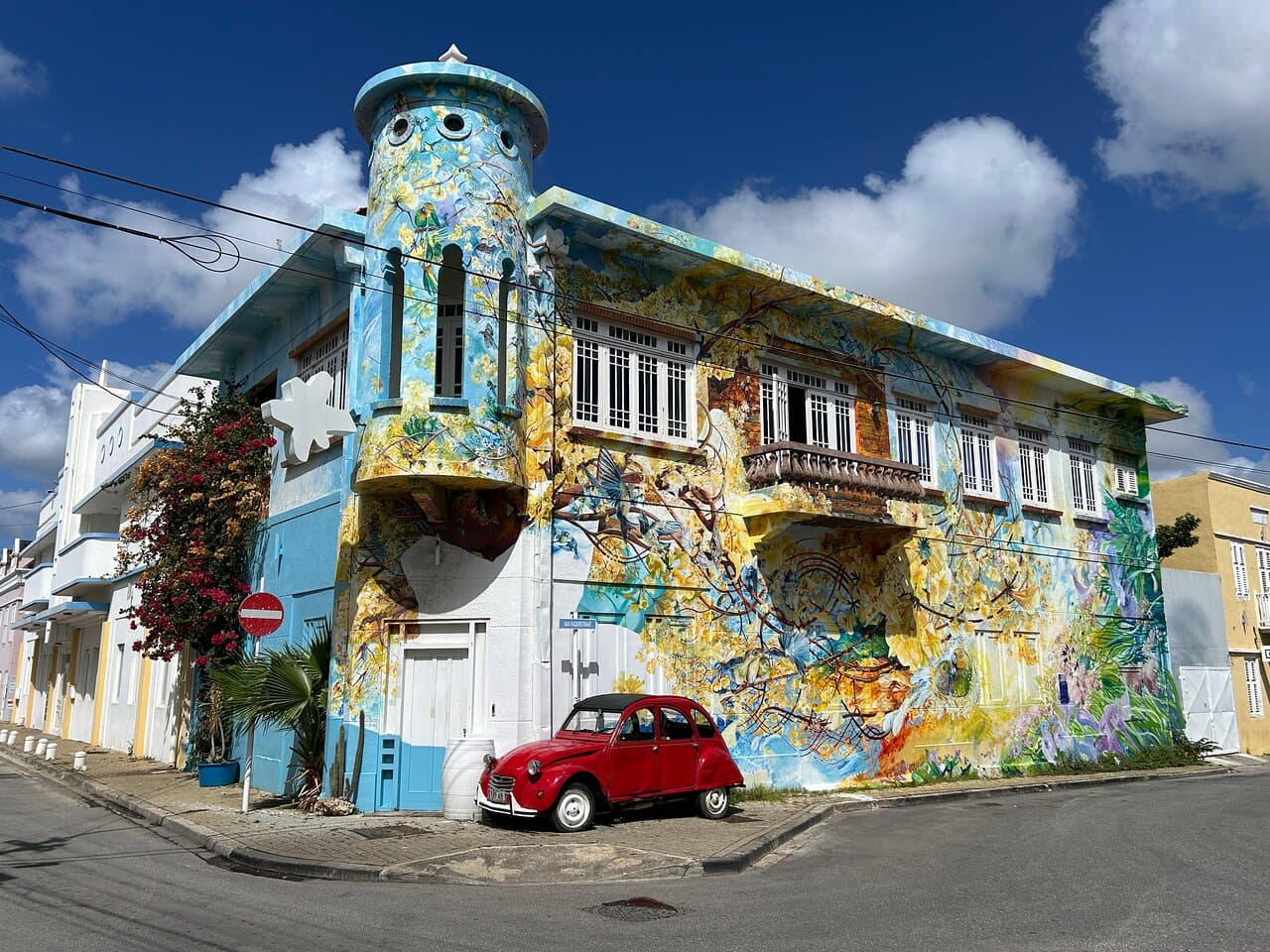 Willemstad Harbor History Self Guided Audio APP Walking Tour