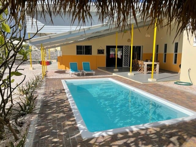 Blue Curacao Julianadorp Villas
