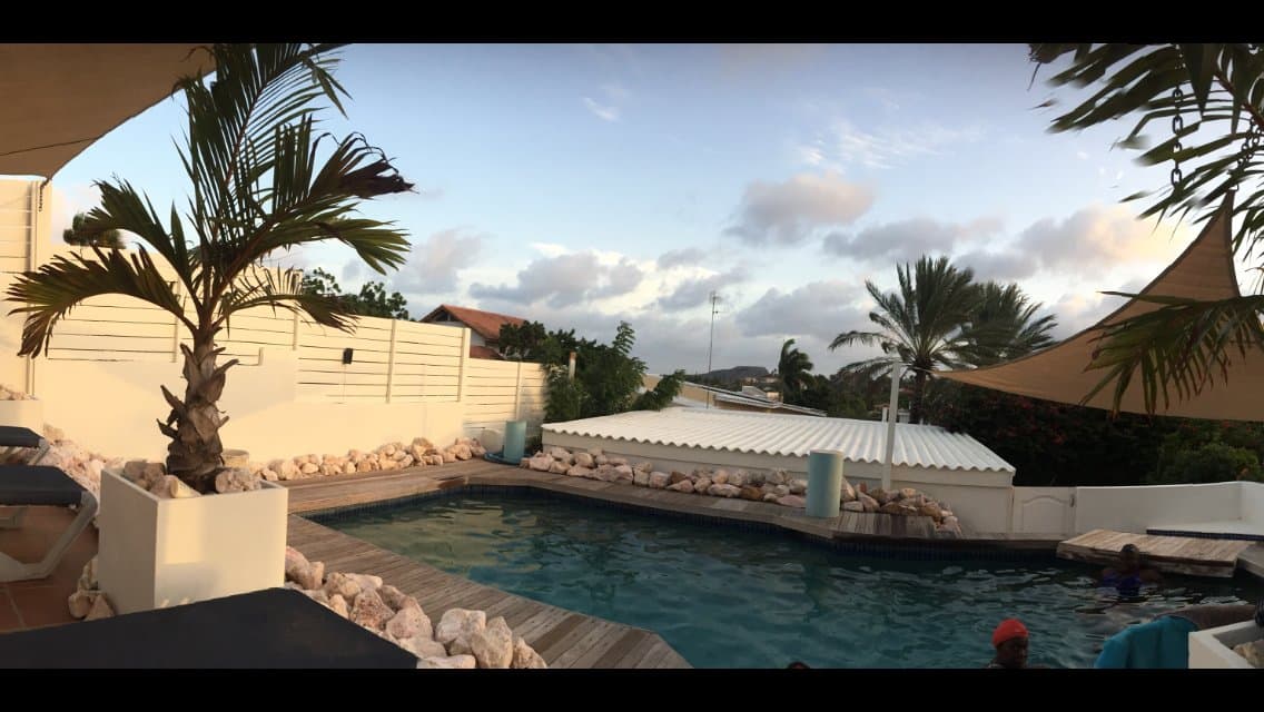 Curacao42