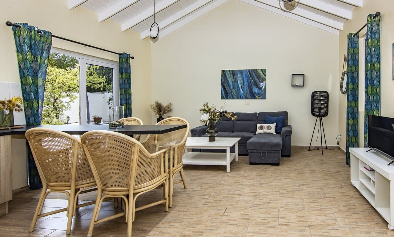 Las Dahlias Apartments Curacao