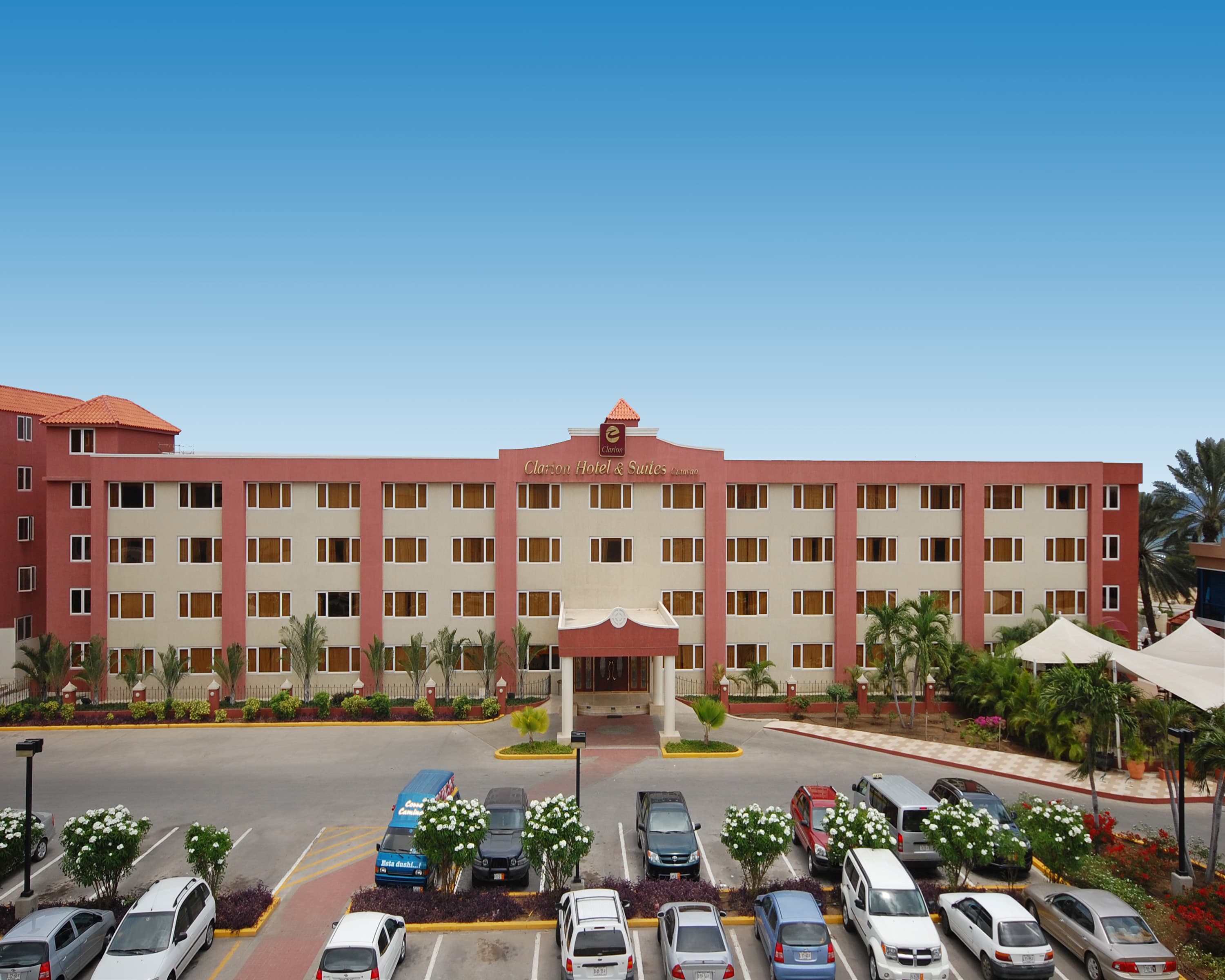 On Vacation - Hotel Curacao Beach