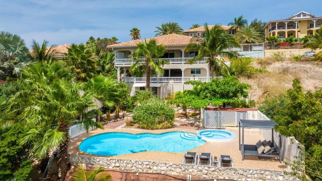 PUUR! appartementen Curacao