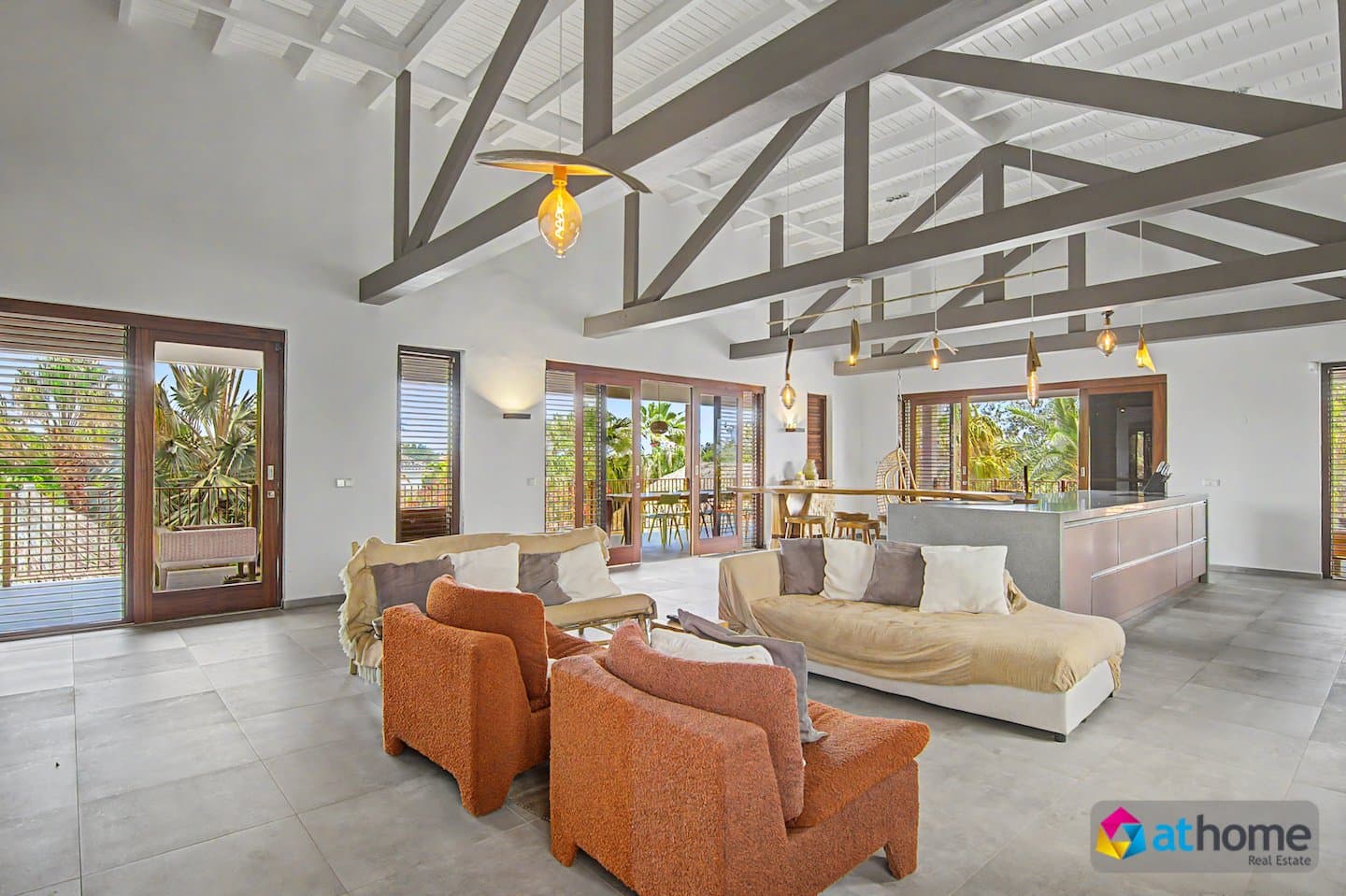 Exclusieve Villa met Appartementen en Zwembad te Vista Royal photo 6