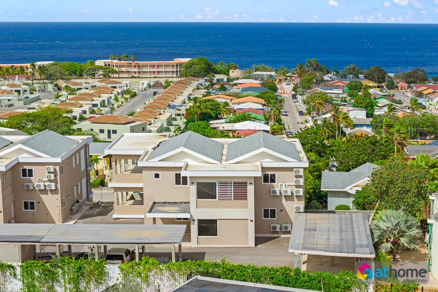 Interessante Appartementen La Privada Resort Mambo met Zwembad en Zeezicht